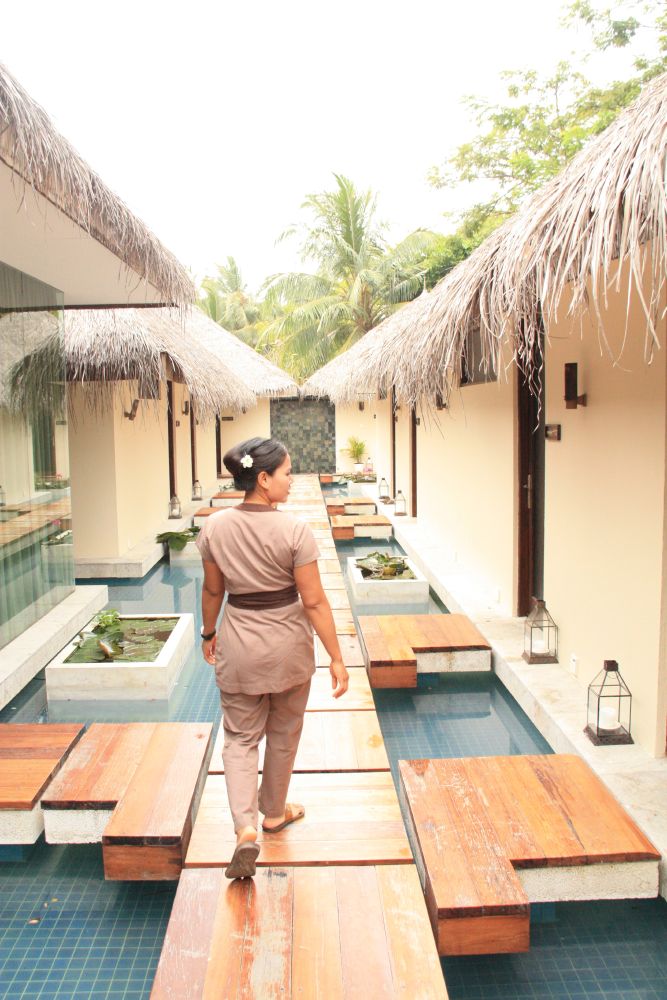 The Veli Spa provides the ultimate relaxation many seek in the Maldives.