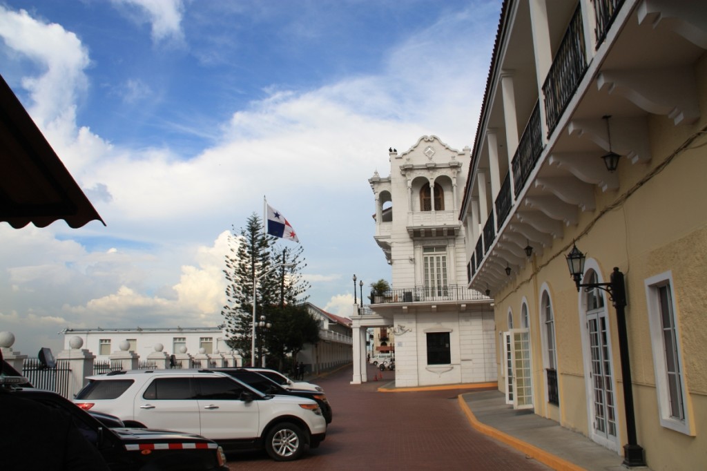 <strong>Palacio de las Garzas</strong> (Heron's Palace) is where the President lives.